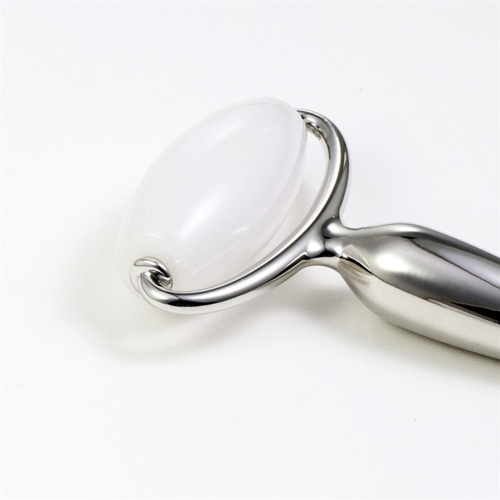 Face rolling massager